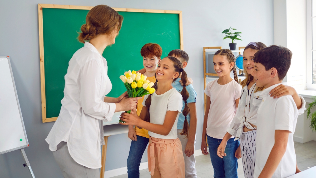 Things to Say When Students Wish You A Happy Teachers Day - Blog Banner
